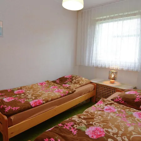 Spacious In Heringhausen Near Watersports Διαμέρισμα Diemelsee